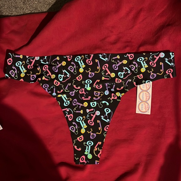 Thong panties - Picture 1 of 3